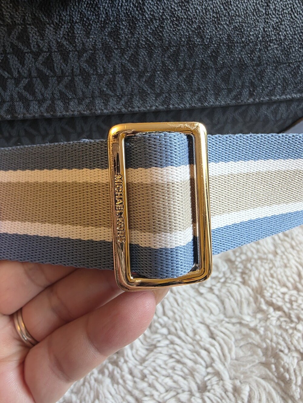 Michael Kors Extra Large Weekender Bag - Picture 10 of 16